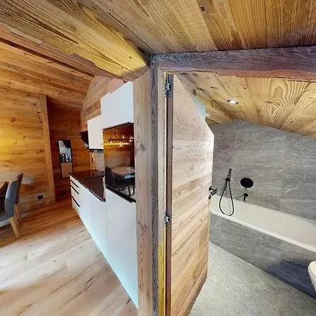Cathedral - 1 Bedroom Close To The Lifts